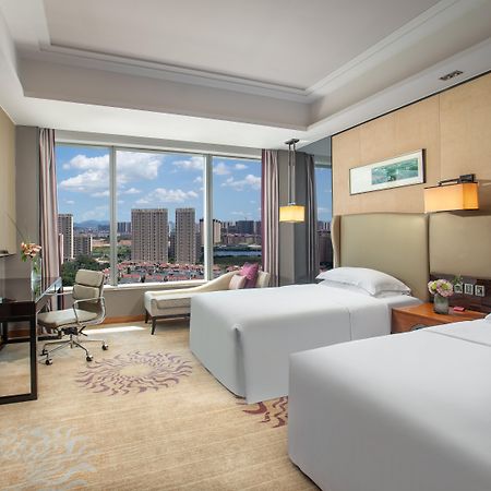 Hotel Crowne Plaza Huizhou By Ihg Exterior foto